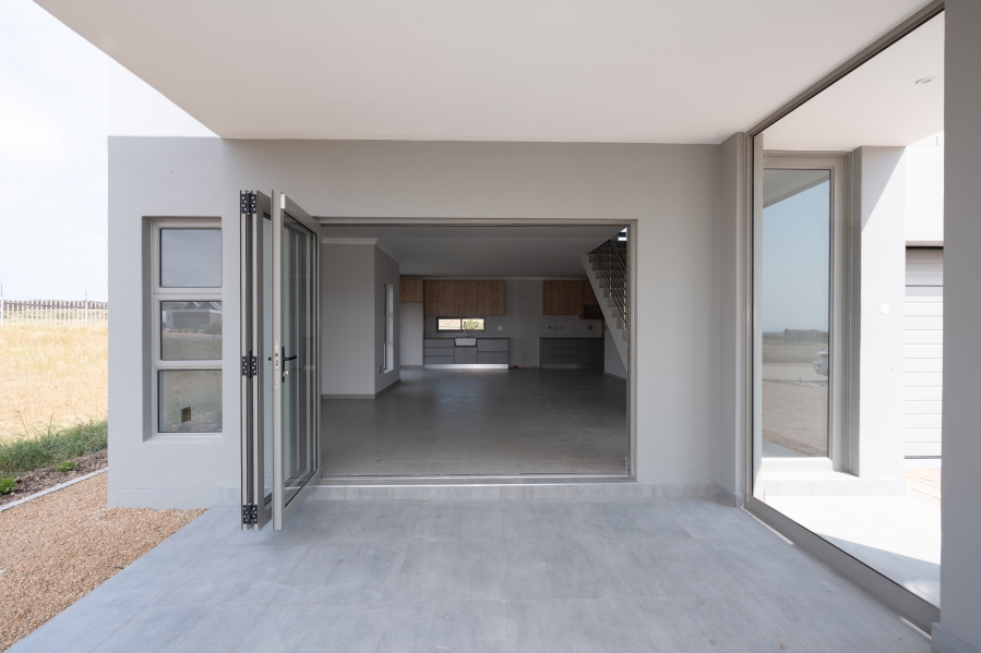 To Let 3 Bedroom Property for Rent in Langebaan Country Estate Western Cape